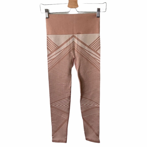 GOOD AMERICAN The Dynamic Seamless Leggings NWOT - Picture 7 of 14